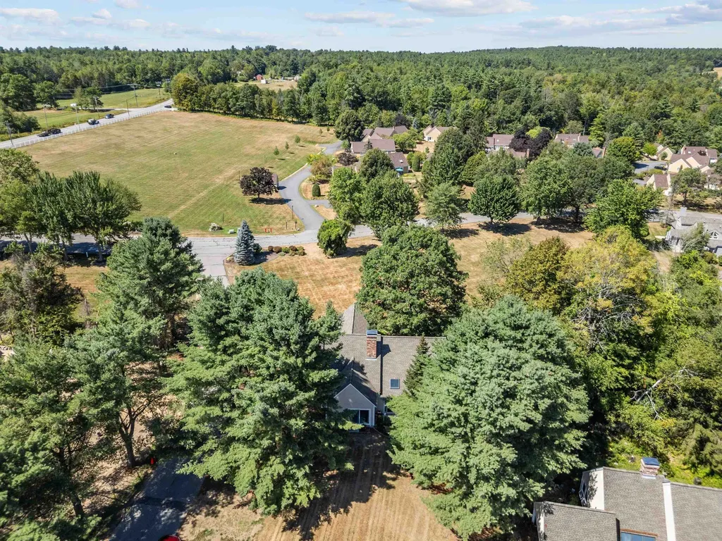 12 Clover Lane Laconia NH 03246