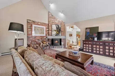 12 Clover Lane Laconia NH 03246