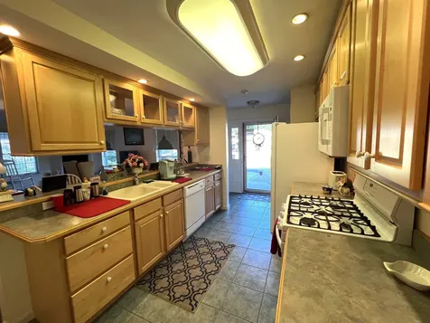 49 Lantern Lane Kingston NH 03848