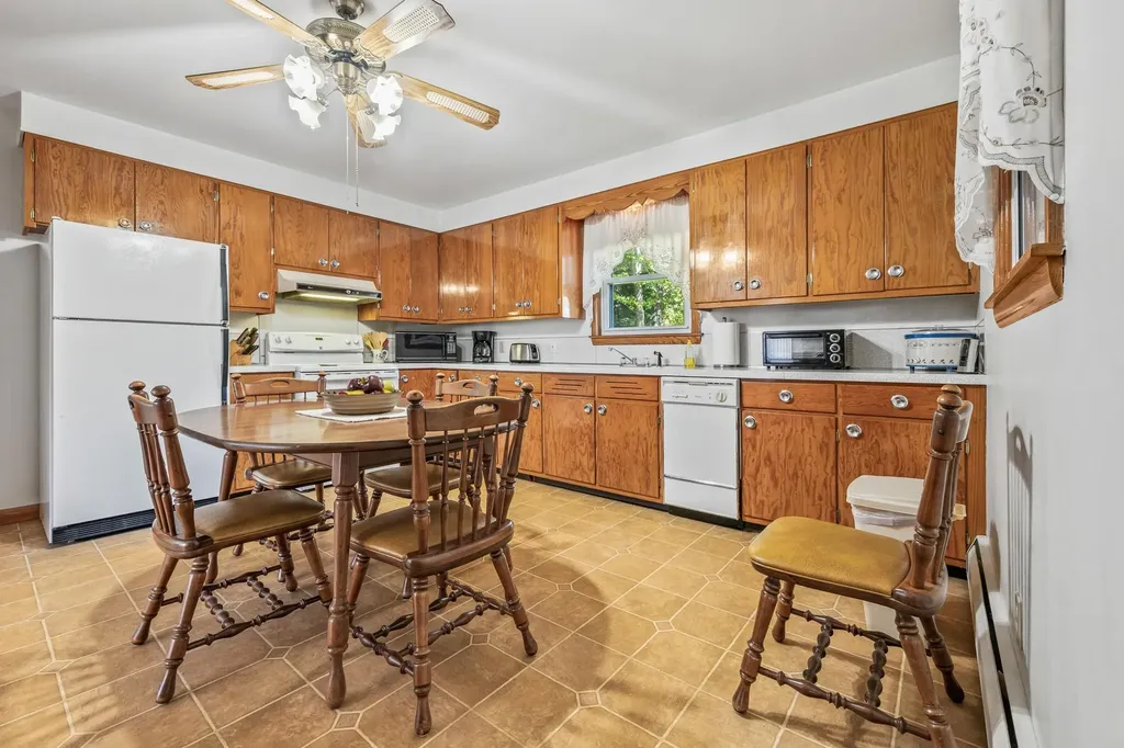 474 Madison Avenue Berlin NH 03570