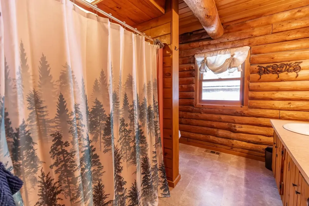 16 Nash Corner Road Gilsum NH 03448