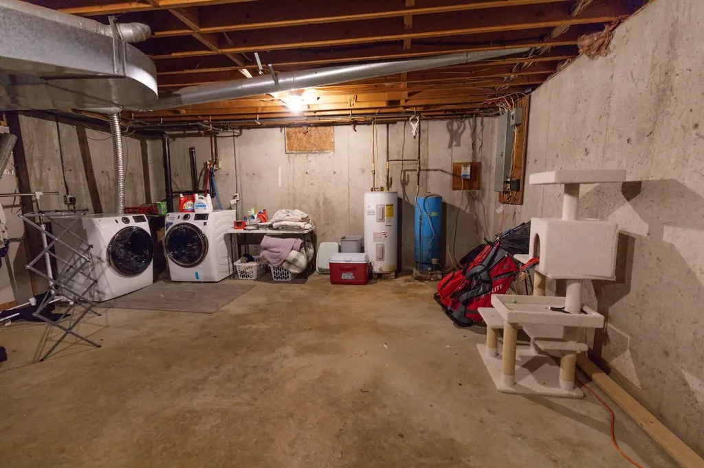 16 Nash Corner Road Gilsum NH 03448