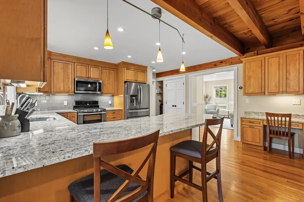 98 Heritage Drive Rollinsford NH 03869
