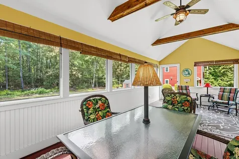 98 Heritage Drive Rollinsford NH 03869