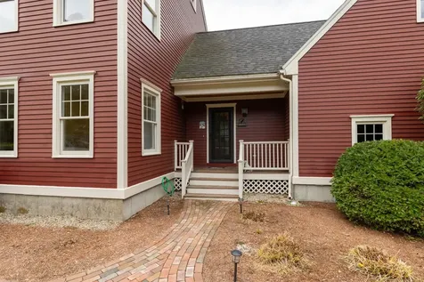 98 Heritage Drive Rollinsford NH 03869