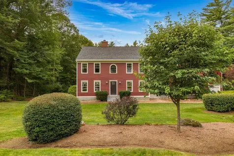 98 Heritage Drive Rollinsford NH 03869