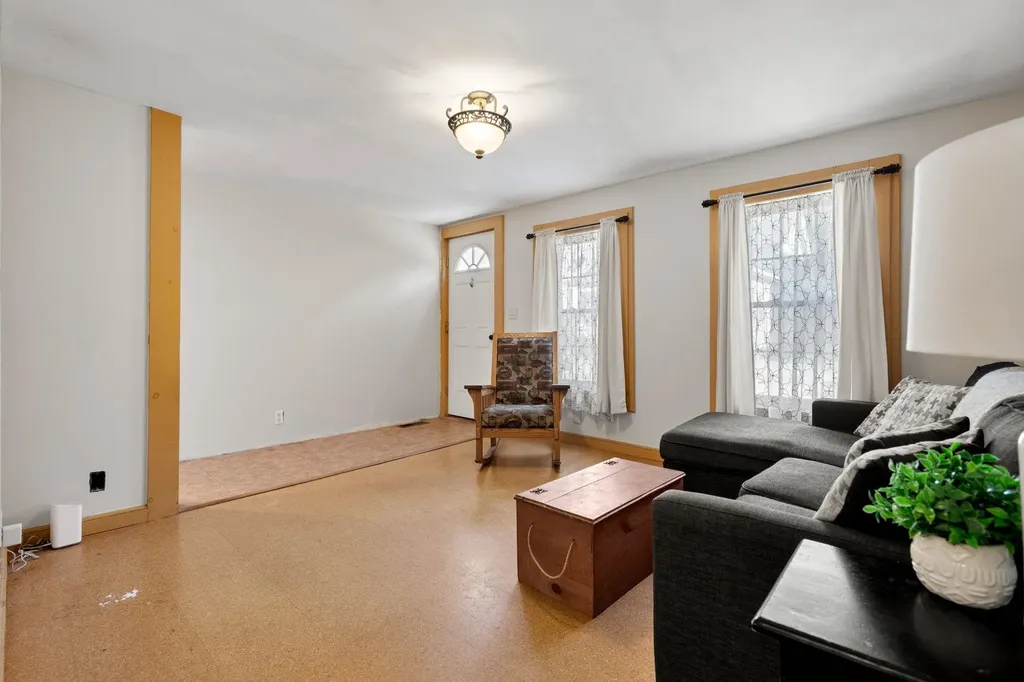 98 Winter Street Manchester NH 03102