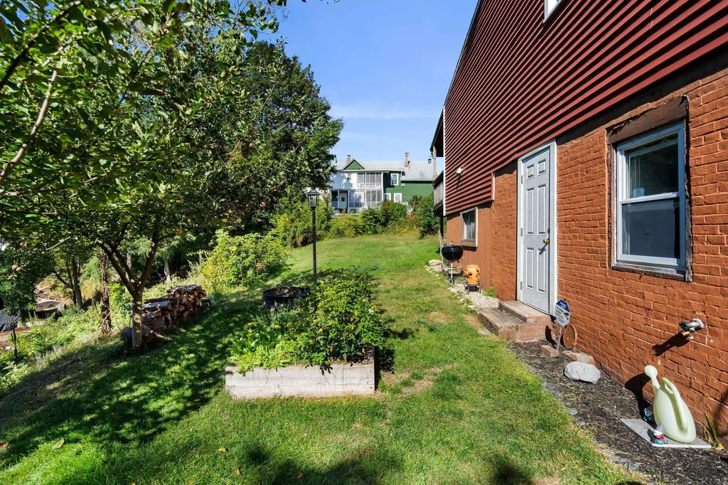 98 Winter Street Manchester NH 03102