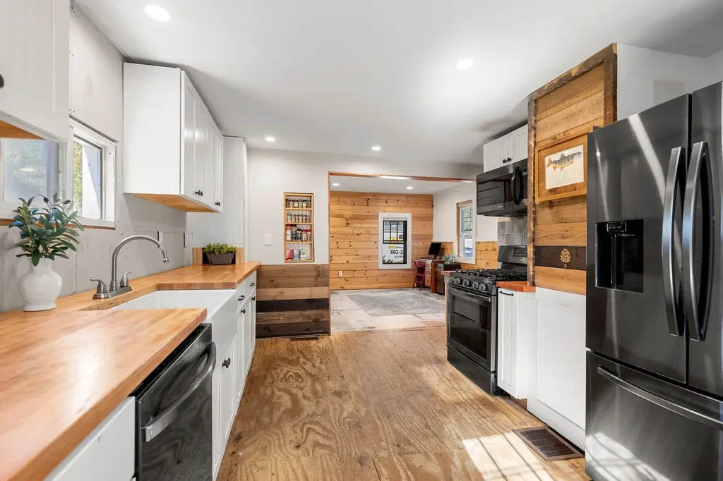 98 Winter Street Manchester NH 03102