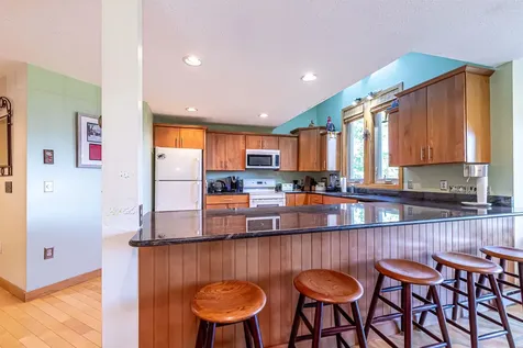 8 Crane Circle Laconia NH 03246