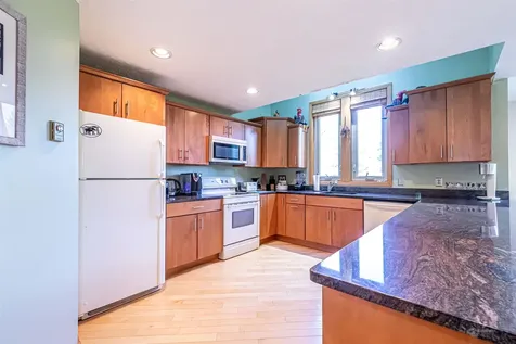 8 Crane Circle Laconia NH 03246