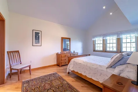 8 Crane Circle Laconia NH 03246