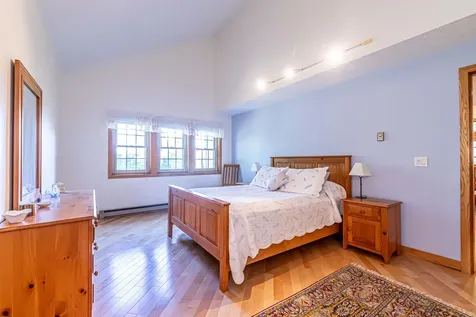 8 Crane Circle Laconia NH 03246