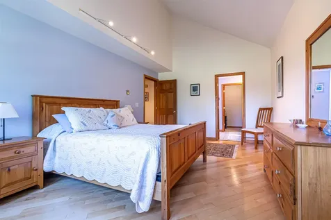 8 Crane Circle Laconia NH 03246