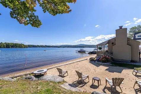 8 Crane Circle Laconia NH 03246