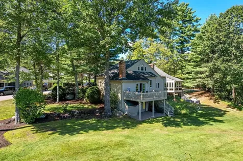 8 Crane Circle Laconia NH 03246