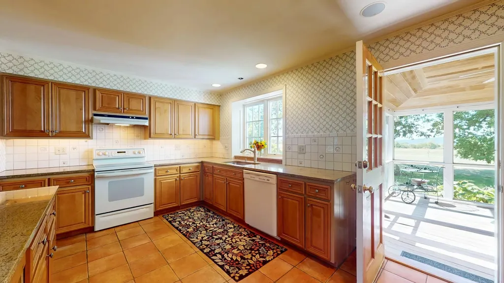 1691 N Bingham Street Cornwall VT 05753