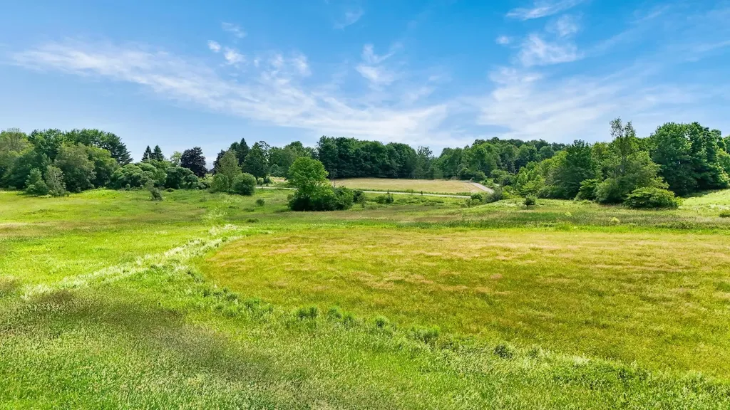 4469 Lake Road Newport Town VT 05857