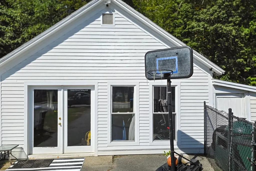 1668 Hartford Avenue Hartford VT 05001