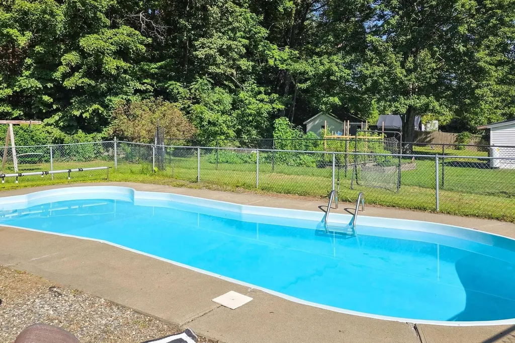 1668 Hartford Avenue Hartford VT 05001