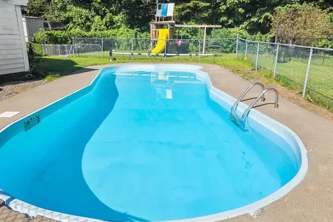 1668 Hartford Avenue Hartford VT 05001