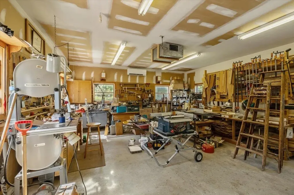 129 East Shore North Grand Isle VT 05458