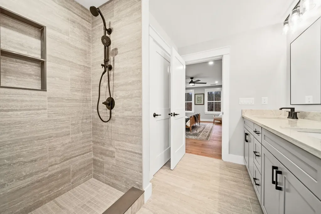 557 Mountain Road Concord NH 03301