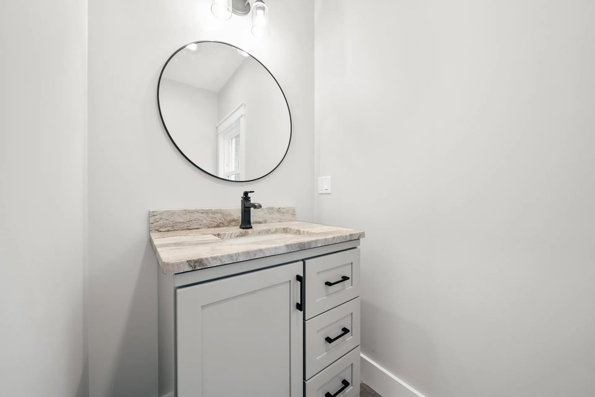 557 Mountain Road Concord NH 03301