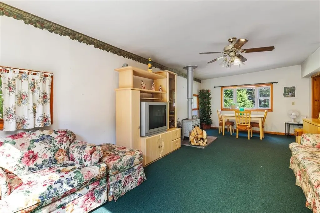 3 Stanwood Road Salem NH 03079