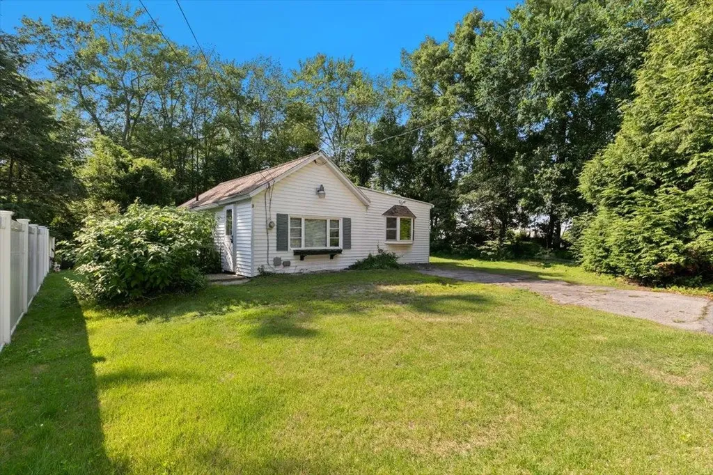 3 Stanwood Road Salem NH 03079