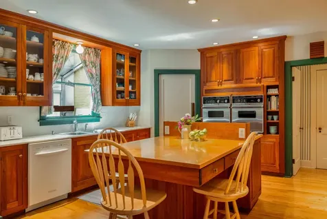 955 Whalley Road Charlotte VT 05445