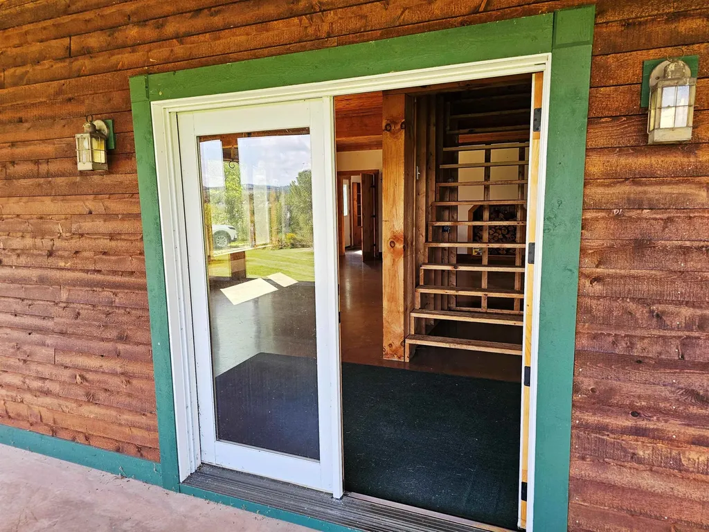 2610 Vt Route 105 Derby VT 05829