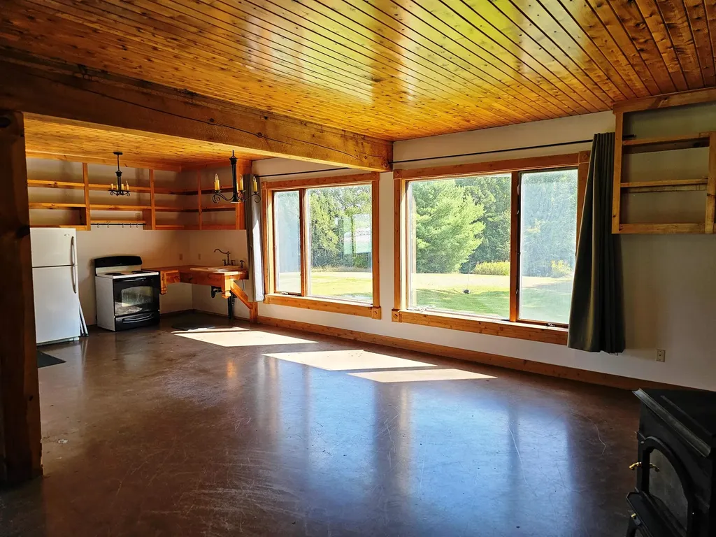 2610 Vt Route 105 Derby VT 05829