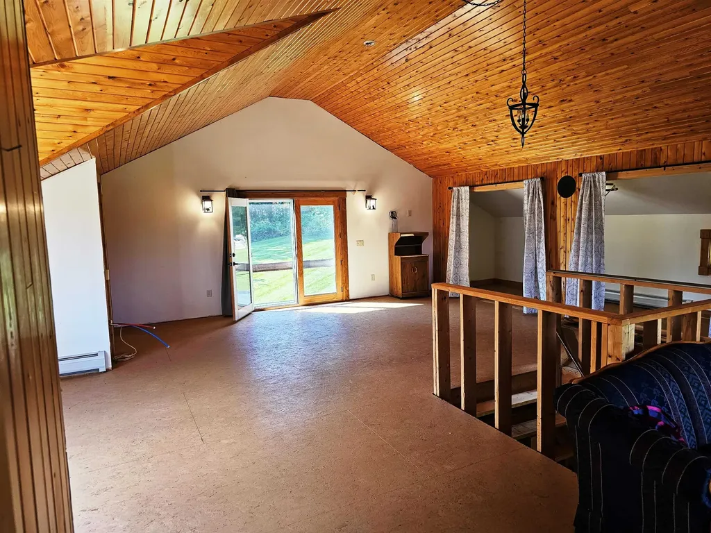 2610 Vt Route 105 Derby VT 05829