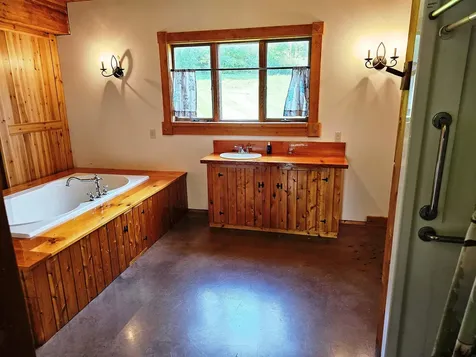 2610 Vt Route 105 Derby VT 05829