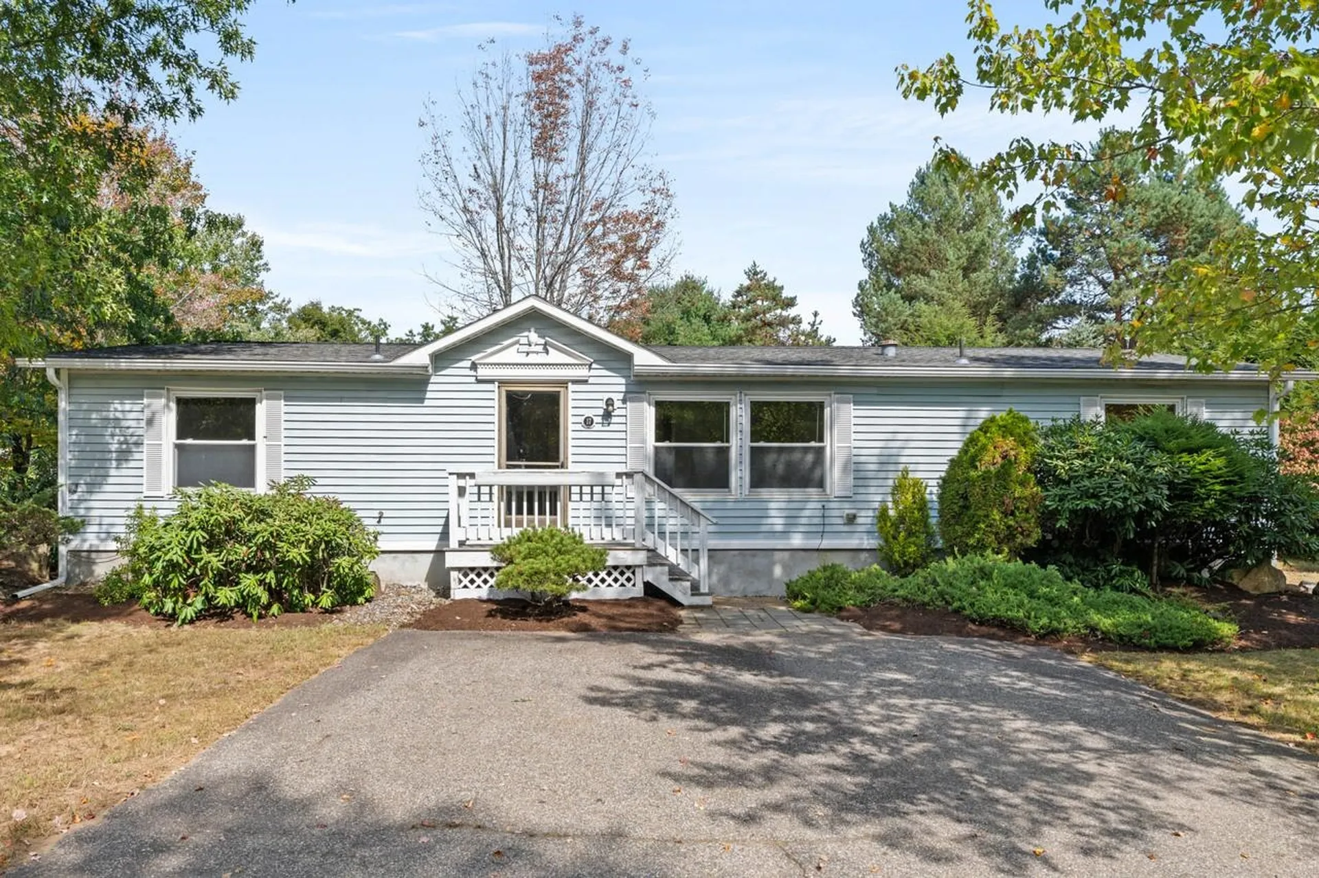 17 Lilac Lane Belmont NH 03220