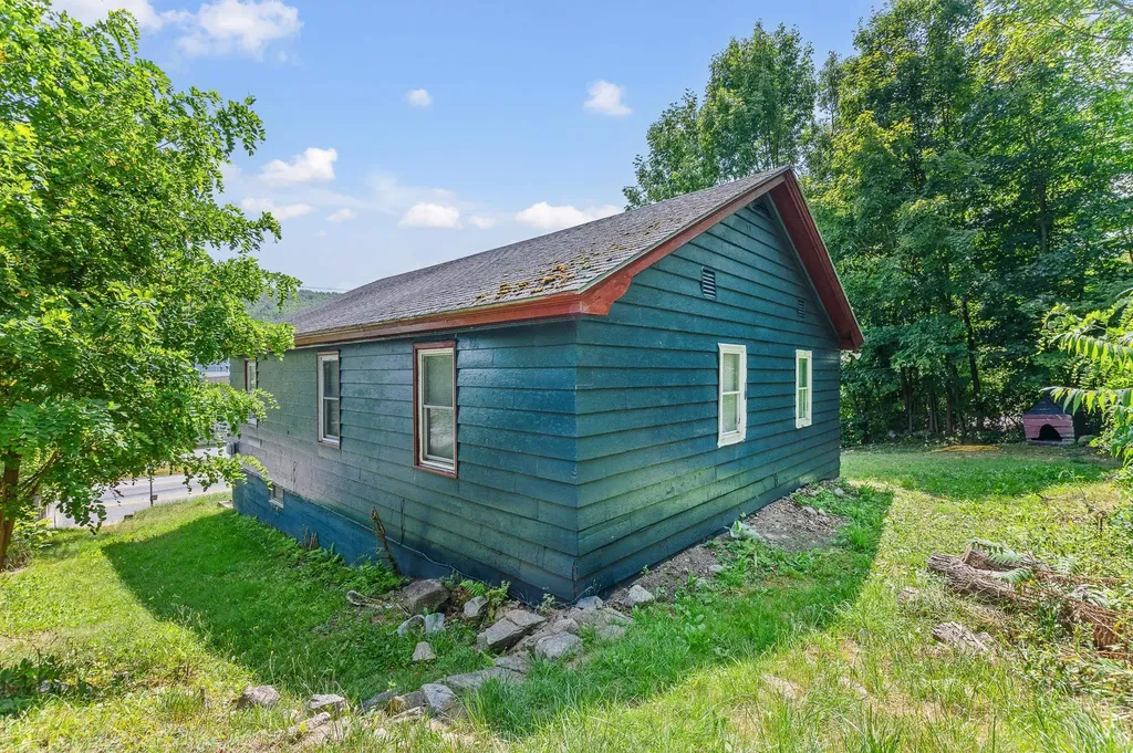 166 Glen Avenue Berlin NH 03570