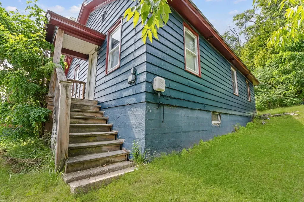 166 Glen Avenue Berlin NH 03570