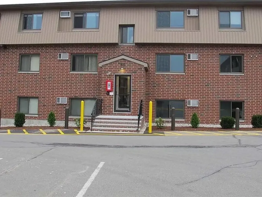 65 Log Street Manchester NH 03102