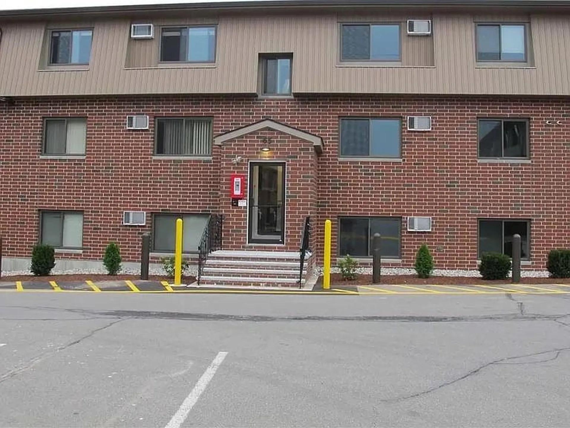 65 Log Street Manchester NH 03102