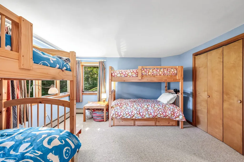 33 Carinthia Road Dover VT 05356