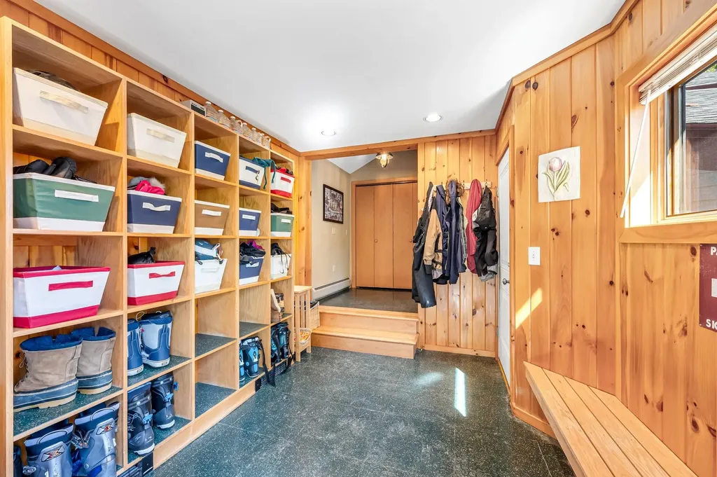 33 Carinthia Road Dover VT 05356