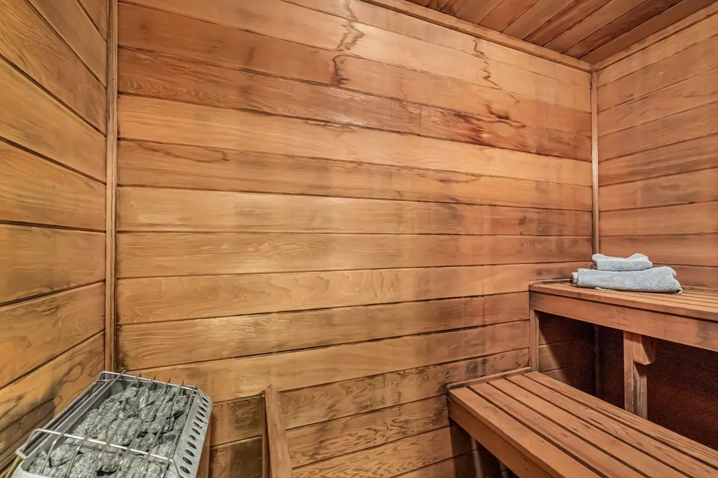 33 Carinthia Road Dover VT 05356