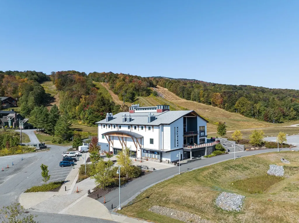 33 Carinthia Road Dover VT 05356