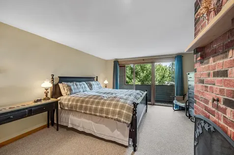 33 Carinthia Road Dover VT 05356