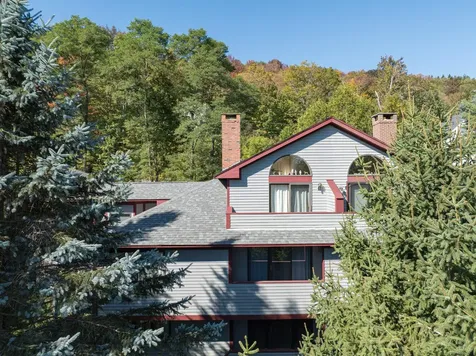 33 Carinthia Road Dover VT 05356