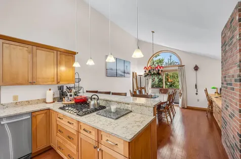 33 Carinthia Road Dover VT 05356