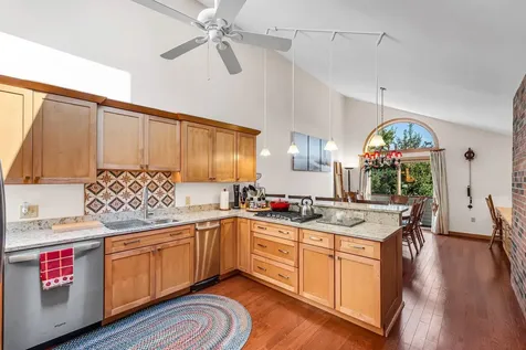 33 Carinthia Road Dover VT 05356