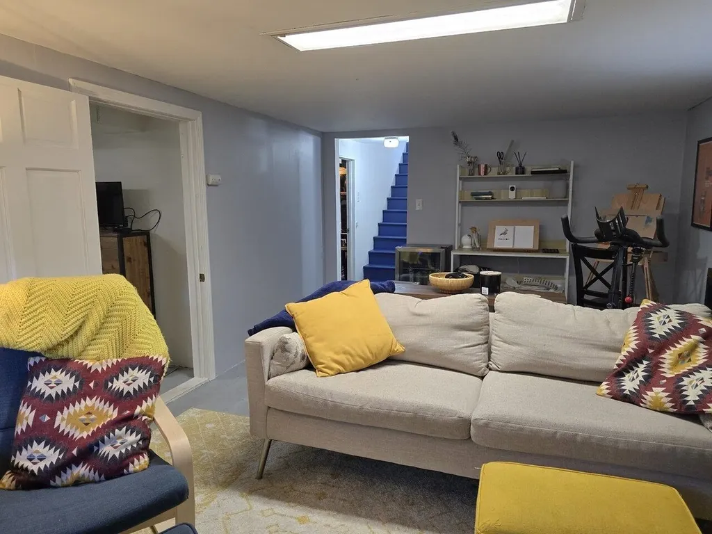 16 Myers Court South Burlington VT 05403