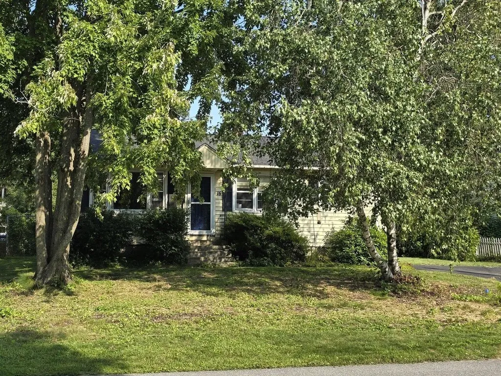 16 Myers Court South Burlington VT 05403